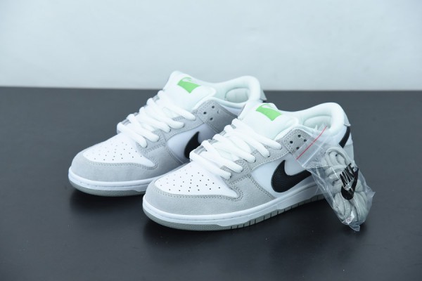 Nike SB Dunk Low Pro "Chlorophyll" BQ6817-011