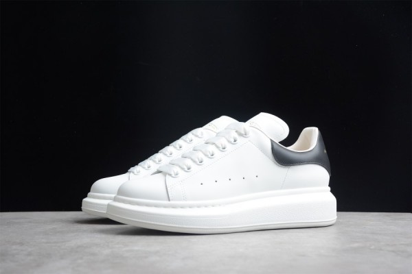 Alexander McQueen Oversized Sneaker White Black Leather