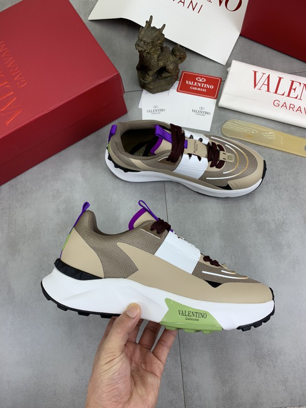 Valentino Garavani True Act Low Top Trainer