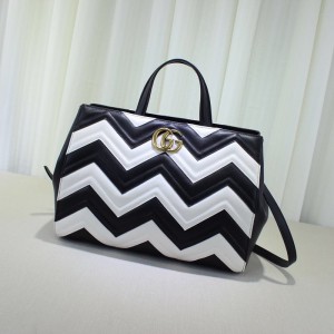 Gucci GG Marmont medium matelassé top handle bag