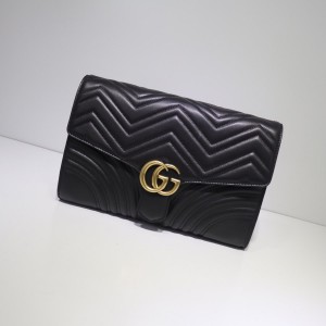 Gucci GG Marmont clutch