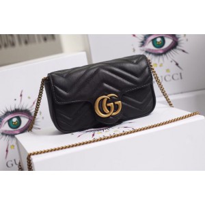 Gucci GG Marmont matelassé super mini bag