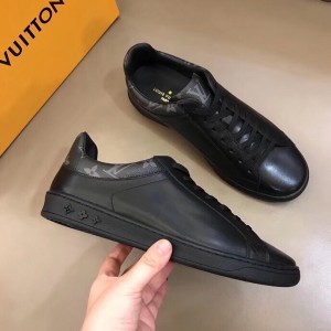 Louis Vuitton black leather low-top men's sneakers