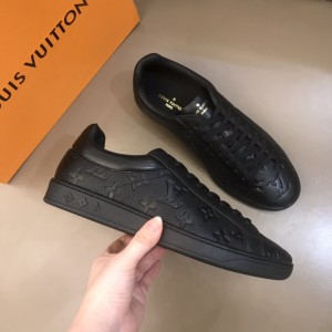 Louis Vuitton black logo low-top men's sneakers