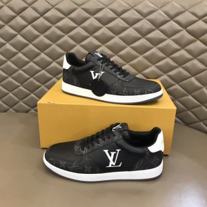 Louis Vuitton emblematic Rivoli sneaker