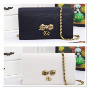 Gucci Chain Shoulder Bag With Bow