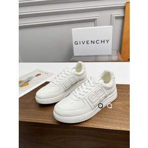 Givenchy White Leather Low Top Sneaker