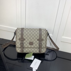 Gucci GG Messenger bag