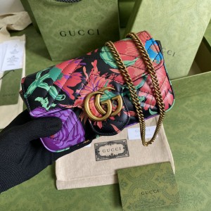 Gucci Marmont mini matelassé shoulder bag