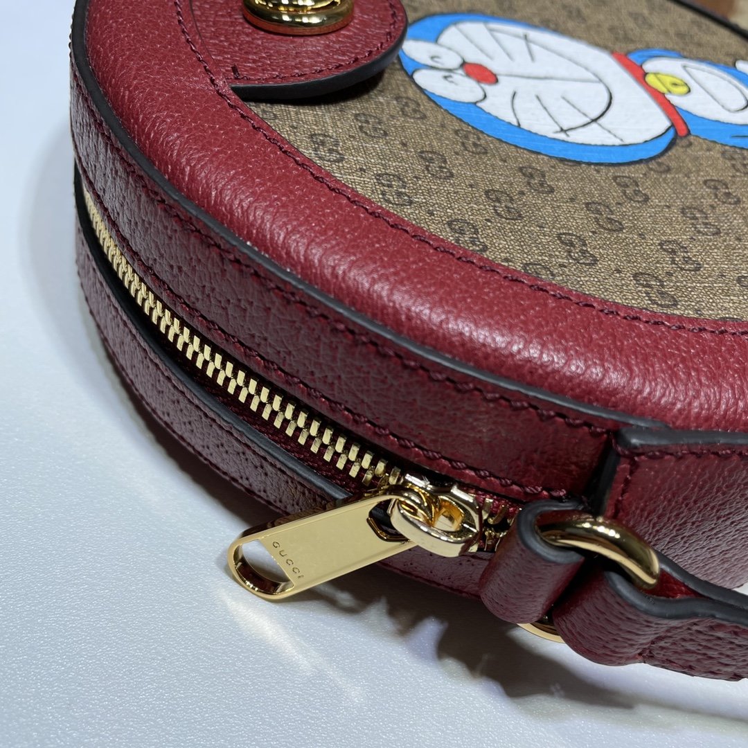 Doraemon x Gucci shoulder bag ModKicks